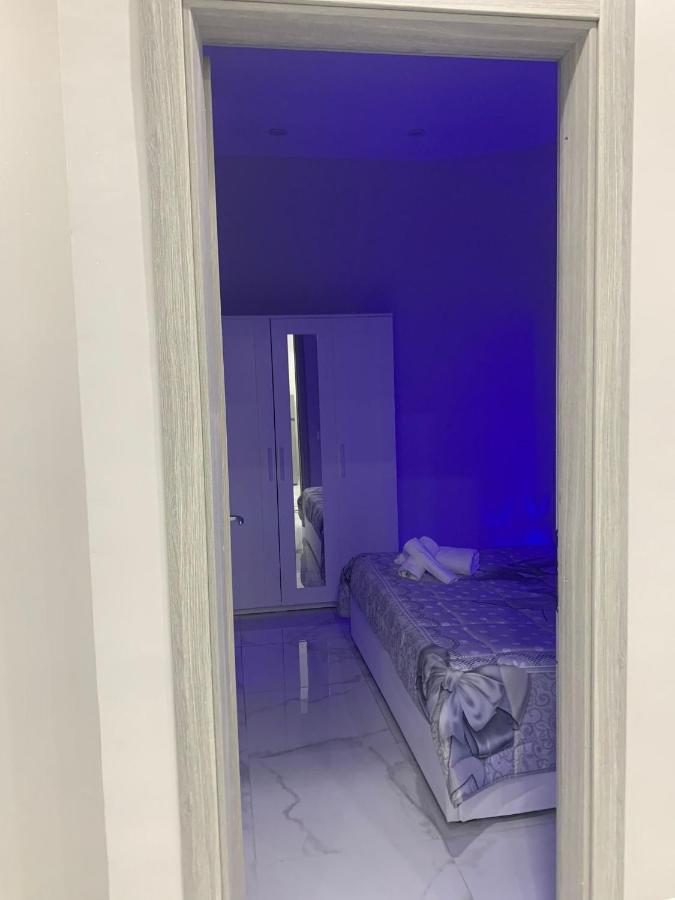 شقة Angela House نابولي المظهر الخارجي الصورة